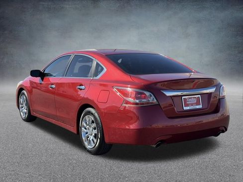 Used 2014 Nissan Altima 2.5 S image 6