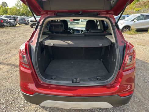 Used 2021 Buick Encore Preferred image 13