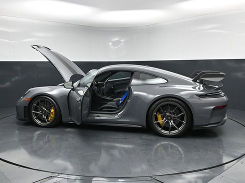 Certified 2026 Porsche 911 GT3 RWD image 30
