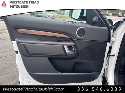 Used 2019 Land Rover Discovery HSE AWD/4WD image 8