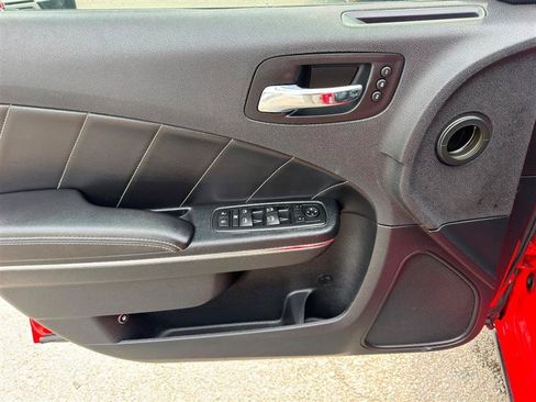 Used 2014 Dodge Charger R/T RWD image 11