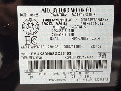 Used 2025 Ford Explorer Active AWD/4WD image 58