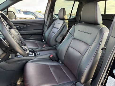 Used 2023 Honda Ridgeline Black Edition image 15