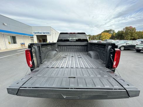 Used 2023 GMC Sierra 3500 Denali w/ Denali Ultimate Package image 26