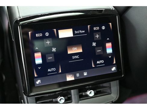 New 2026 Cadillac Vistiq Platinum image 14