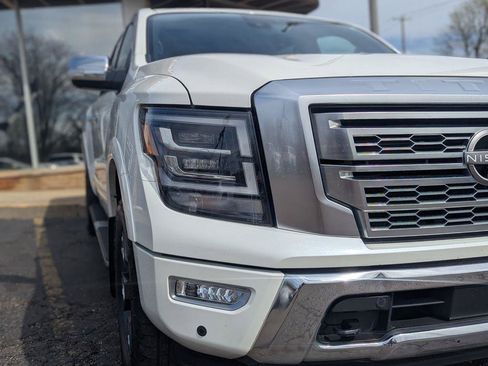 Used 2023 Nissan Titan Platinum Reserve w/ Moonroof Package AWD/4WD image 14