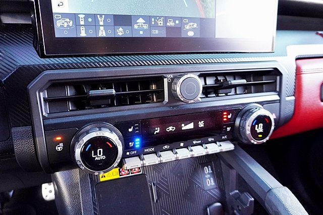 Used 2025 Toyota Tacoma TRD Pro AWD/4WD image 40