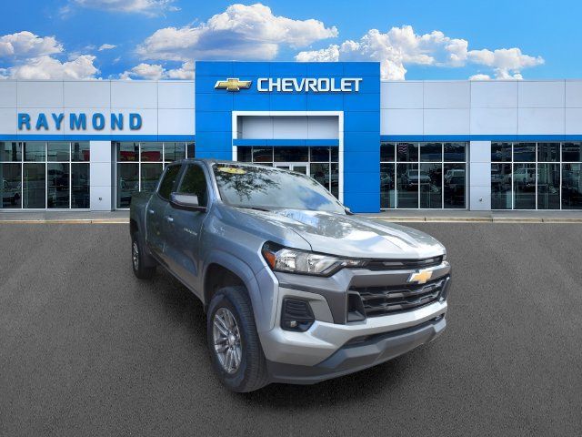 Certified 2023 Chevrolet Colorado LT w/ LT Convenience Package II AWD/4WD image 10
