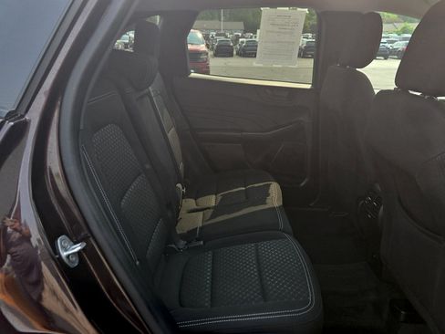 Certified 2023 Ford Escape Active AWD/4WD image 22