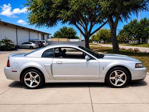 Used 2003 Ford Mustang Cobra RWD image 12