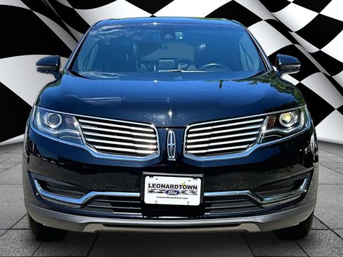 Used 2016 Lincoln MKX Reserve w/ Climate Package AWD/4WD image 3