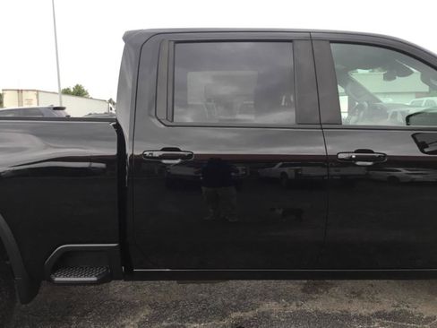 Used 2025 Chevrolet Silverado 2500 LT w/ Trail Boss Package AWD/4WD image 13