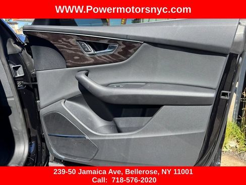 Used 2021 Audi Q8 Premium Plus w/ Premium Plus Package AWD/4WD image 29