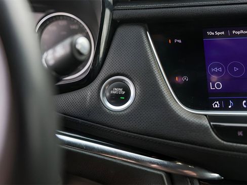 Used 2022 Cadillac XT6 Luxury image 18