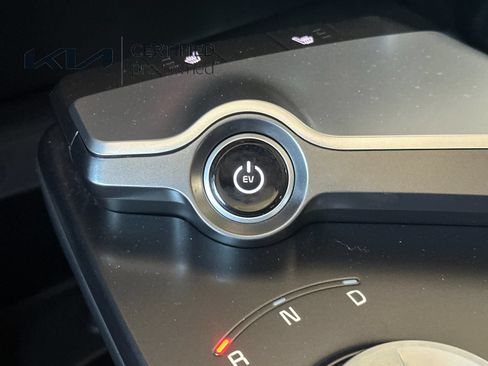 Certified 2024 Kia EV6 Light RWD image 24