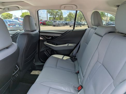 Certified 2025 Subaru Outback Limited AWD/4WD image 15
