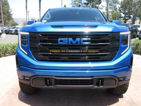 Used 2023 GMC Sierra 1500 Elevation AWD/4WD image 7