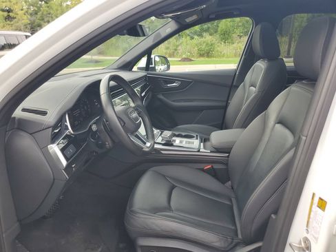 Used 2025 Audi Q7 3.0T Premium Plus AWD/4WD image 15