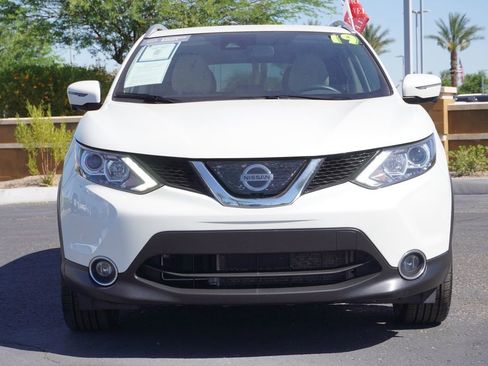 Certified 2019 Nissan Rogue Sport SL FWD image 5