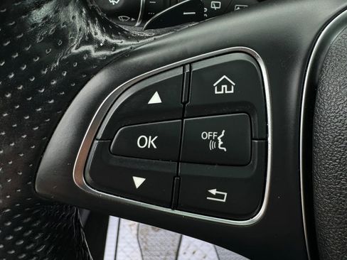 Used 2019 Mercedes-Benz GLC 300 4MATIC image 31