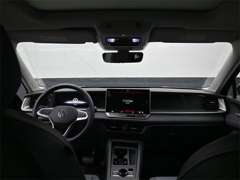 New 2026 Volkswagen Tiguan SE image 10