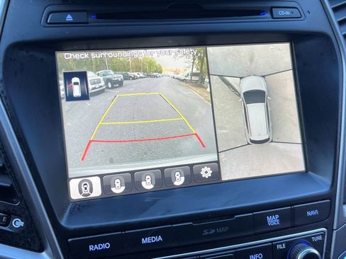 Used 2017 Hyundai Santa Fe Sport image 29