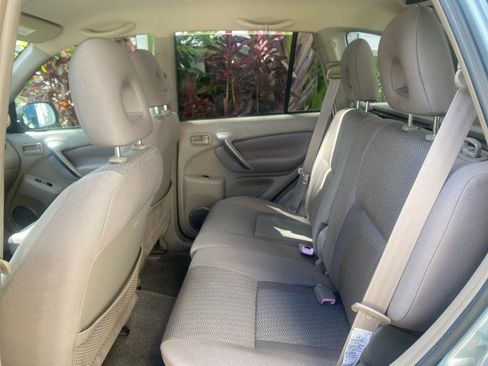 Used 2005 Toyota RAV4 2WD image 68