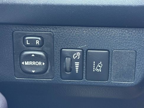 Used 2018 Toyota RAV4 LE w/ All Weather Liner Package AWD/4WD image 48