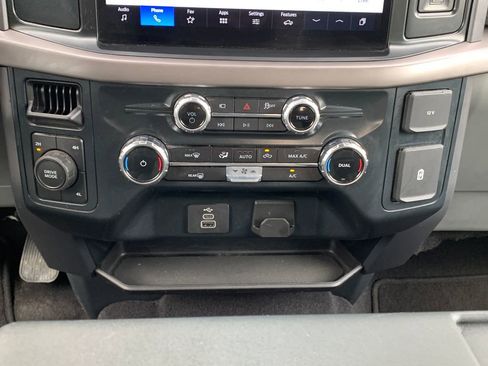 Used 2025 Ford F150 XLT w/ Equipment Group 301A Standard AWD/4WD image 17
