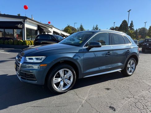 Used 2018 Audi Q5 2.0T Premium Plus w/ Premium Plus Package image 2