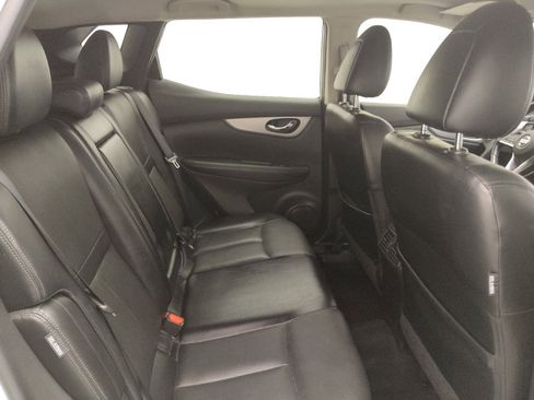 Used 2020 Nissan Rogue Sport SL w/ Premium Package FWD image 19