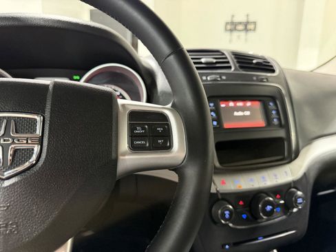 Used 2017 Dodge Journey SE w/ Flexible Seating Group FWD image 14