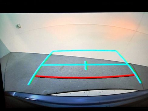 Certified 2021 Toyota Highlander XLE image 45