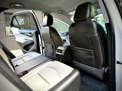 Used 2019 Chevrolet Equinox Premier image 17
