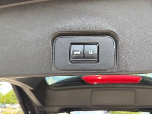 Used 2023 Nissan Rogue SV w/ SV Premium Package AWD/4WD image 43