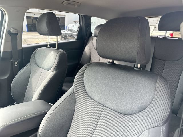Used 2019 Hyundai Santa Fe SEL FWD image 59
