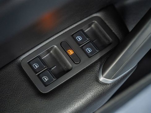 Used 2021 Volkswagen Passat 2.0T R-Line image 40