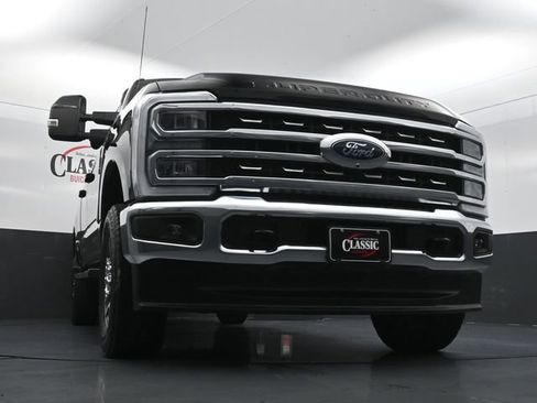 Used 2024 Ford F250 Lariat image 27