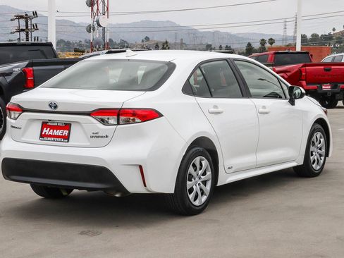 Certified 2024 Toyota Corolla LE AWD/4WD image 7