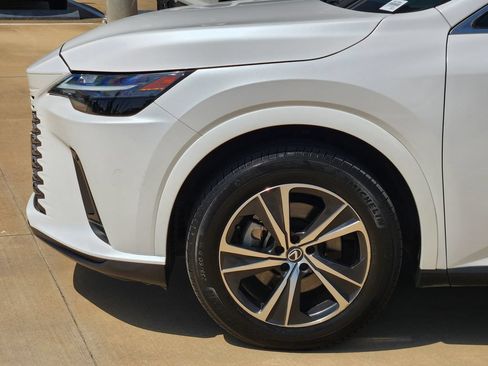 Used 2023 Lexus RX 350 Premium w/ Cold Area Package FWD image 8