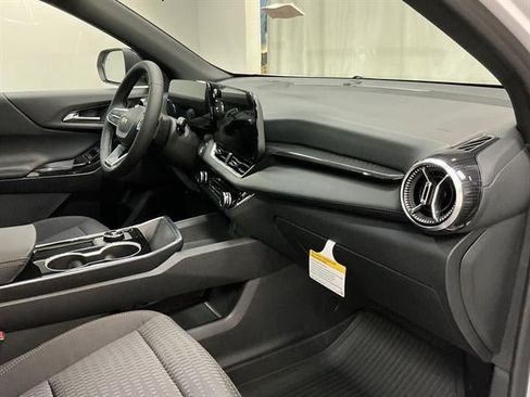 New 2027 Chevrolet Equinox LT w/ Safety and Technology Package AWD/4WD image 37