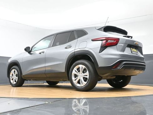 Used 2024 Chevrolet Trax LS w/ Driver Confidence Package FWD image 49