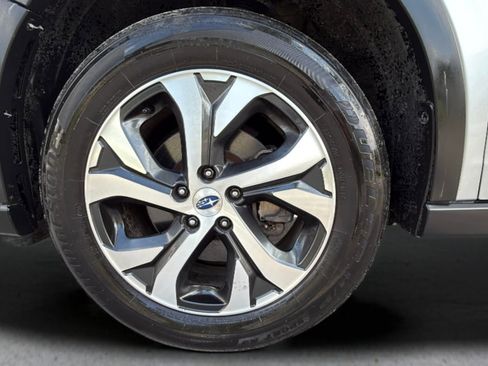 Used 2020 Subaru Outback Limited image 23