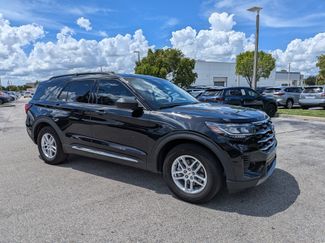 Used 2025 Ford Explorer Active RWD video 1