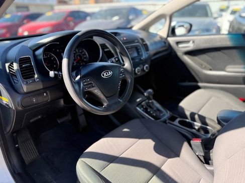 Used 2017 Kia Forte LX w/ LX Popular Package image 12