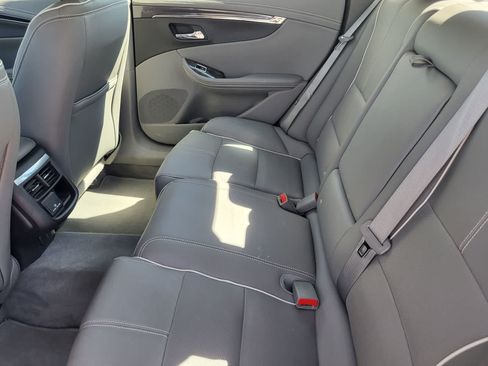 Used 2015 Chevrolet Impala LTZ FWD image 31