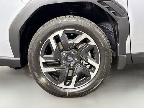 New 2026 Subaru Forester Premium AWD/4WD image 31