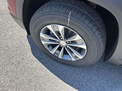 New 2026 Chevrolet Equinox LT w/ Safety and Technology Package FWD image 8