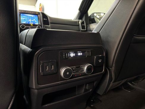 Used 2020 Ford Expedition Max Limited image 28