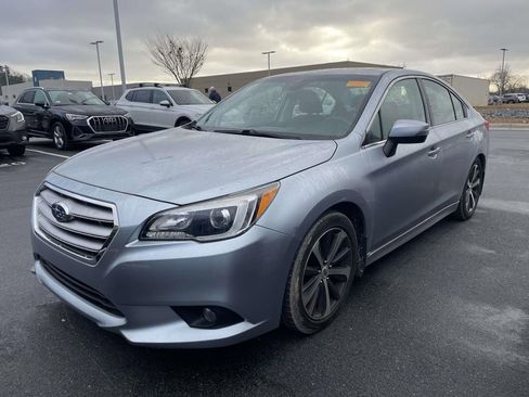 Used 2017 Subaru Legacy 2.5i Limited image 2